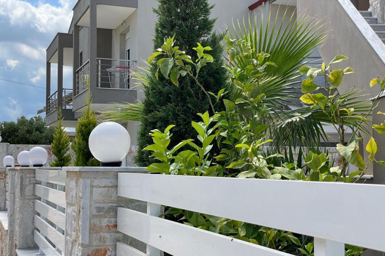 Royals Apartments Nikiti  Exterior photo