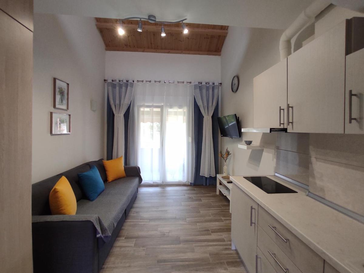 Royals Apartments Nikiti  Exterior photo